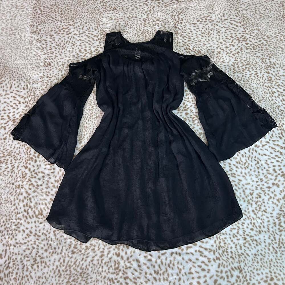 Keren Hart Cold Shoulder Dress Size L Black Lace Bell Sleeve